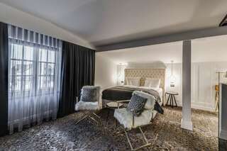 Отель HOTEL BOUTIQUE DONNA ANNA Giroc Номер-студио Делюкс с кроватью размера "king-size"-1